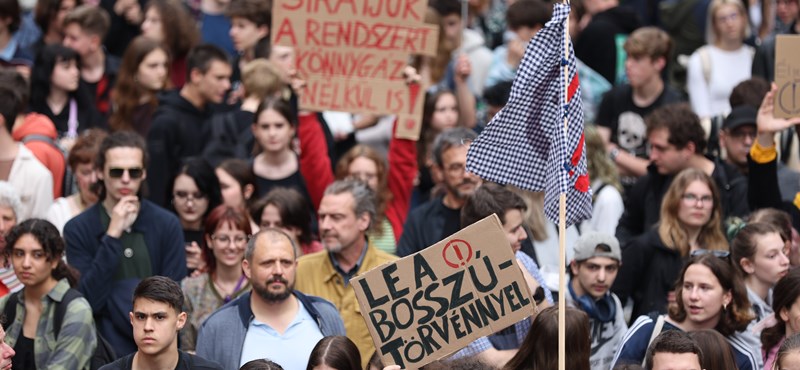 Több meglepetést is hozott a januártól bevezetni tervezett új pedagógusstátusz parlamentnek benyújtott változata