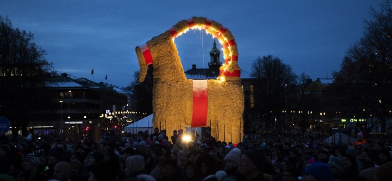 La cabra navideña sueca se incendió de nuevo