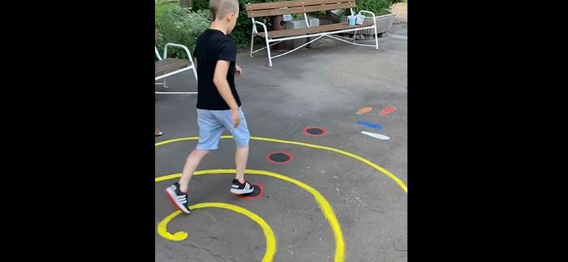Különleges ugróiskola Dunaújvárosban, videón mutatják be, hogyan kell rajta szabályosan végigmenni