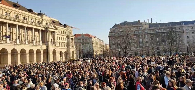 Újabb hét tanársztrájkkal, általános iskolai rangsorral és nemzetközi sikerekkel: a hét hírei egy helyen