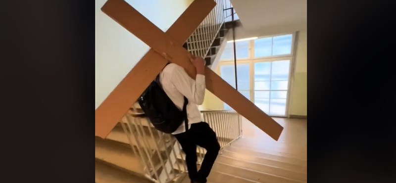 TikTok-szemle: biblia és kereszt volt a legnépszerűbb kabala az érettségi első hetében 