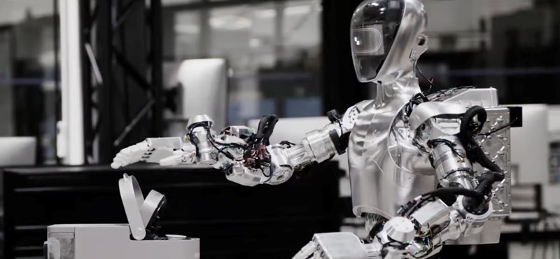 El robot automatizado aprendió a hacer café en 10 horas según un vídeo