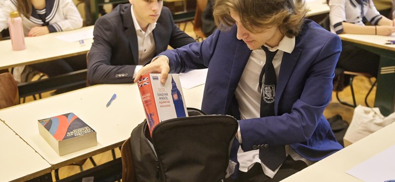 Egyesek szerint "easy" volt, mások a kettesben reménykednek - ilyen volt a középszintű angol a diákok szerint 