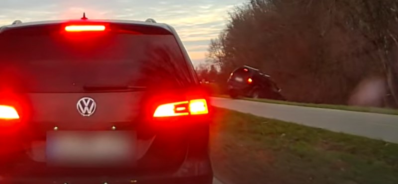 Komolyan gondolta az offroados dugókerülést egy autós Győrben – videó