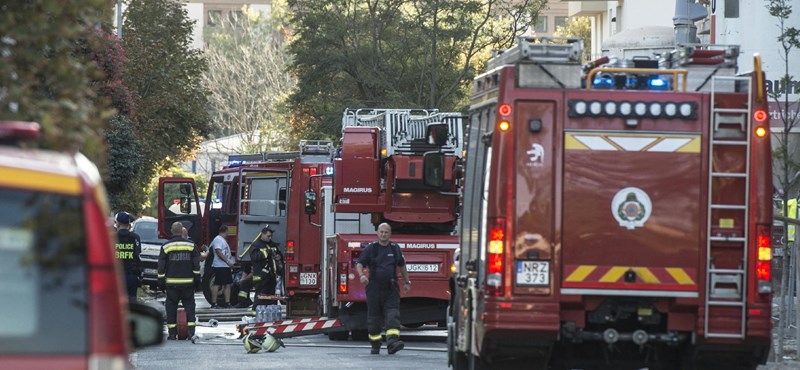 A restaurant in Széll Kálmán tér caught fire, the ceiling also caught fire