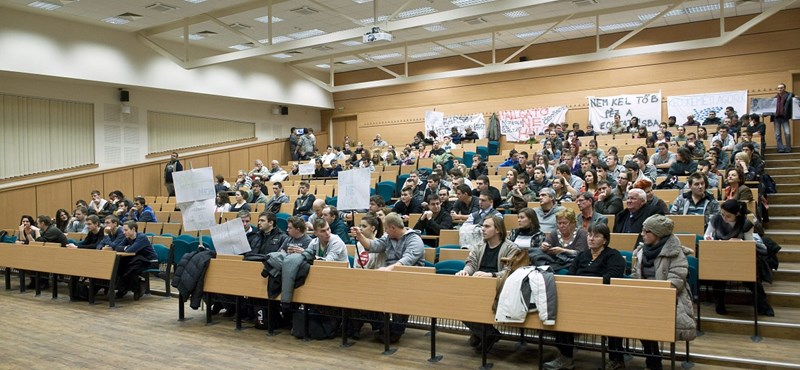 Júliustól egyetemmé alakul a Kecskeméti Főiskola