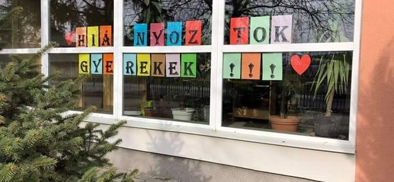 "Hiányoztok gyerekek!" - újabb iskola üzen diákjainak