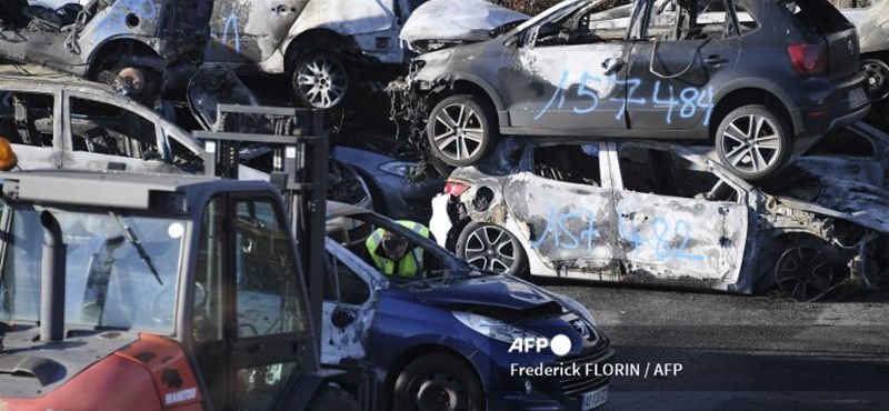 874 cars were set on fire in France on New Year's Day
