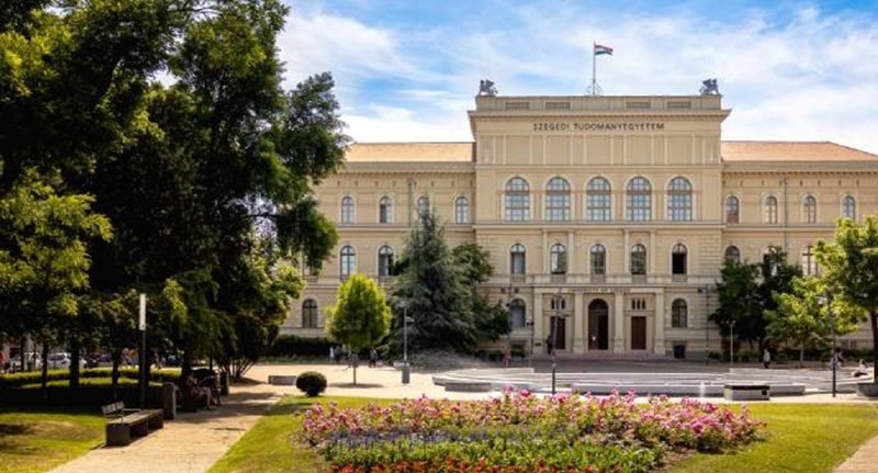 Petícióban követelik az SZTE hallgatói, hogy vizsgálják ki az egyik oktatójuk homofób bejegyzését